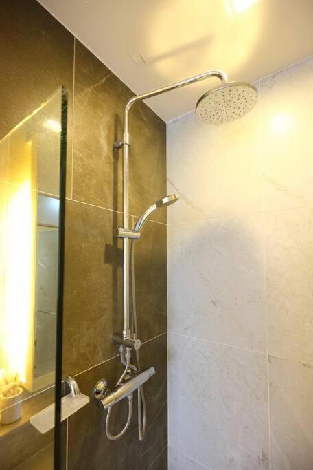 Specious Luxury 2 Bedrooms Apt. Chiang Mai Exterior photo