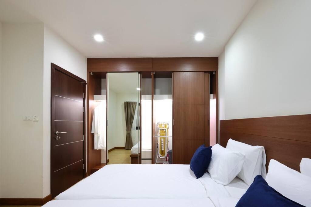 Specious Luxury 2 Bedrooms Apt. Chiang Mai Exterior photo