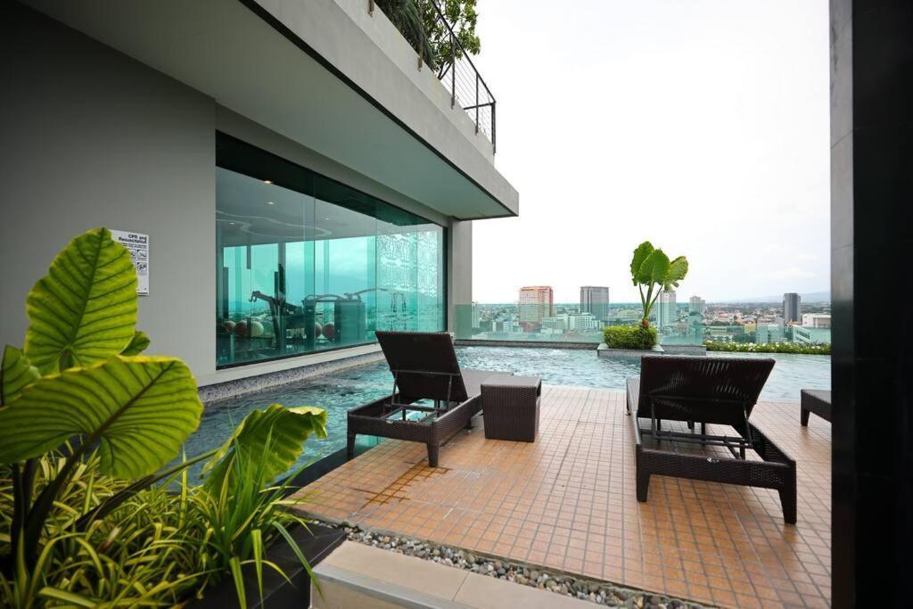 Specious Luxury 2 Bedrooms Apt. Chiang Mai Exterior photo